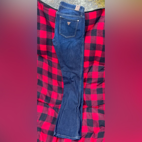Ladies GUESS jeans size 27 - Picture 2 of 3